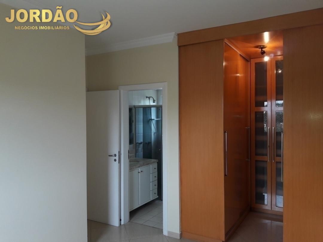 Apartamento para alugar com 3 quartos, 94m² - Foto 12