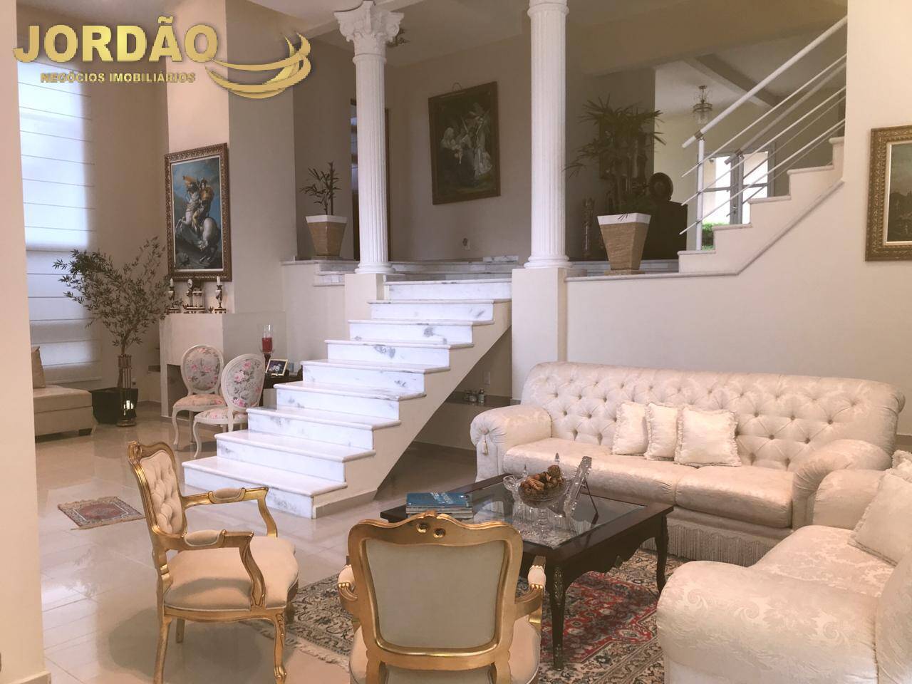 Casa de Condomínio à venda com 4 quartos, 463m² - Foto 1