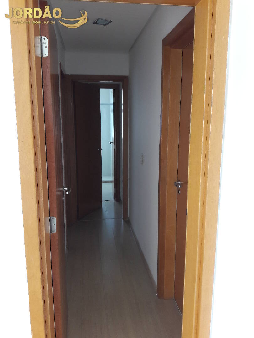 Apartamento para alugar com 3 quartos, 122m² - Foto 6