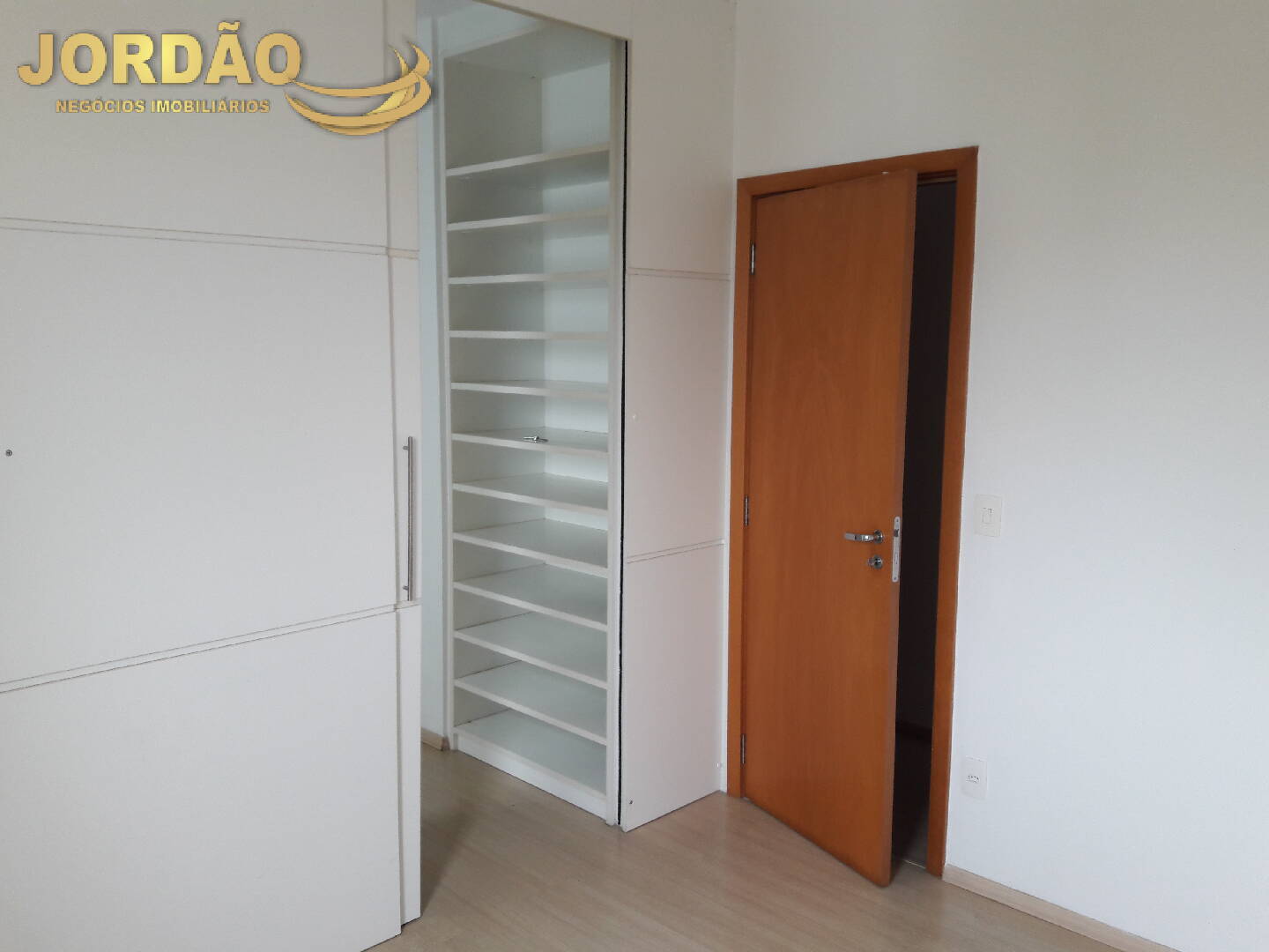 Apartamento para alugar com 3 quartos, 122m² - Foto 11