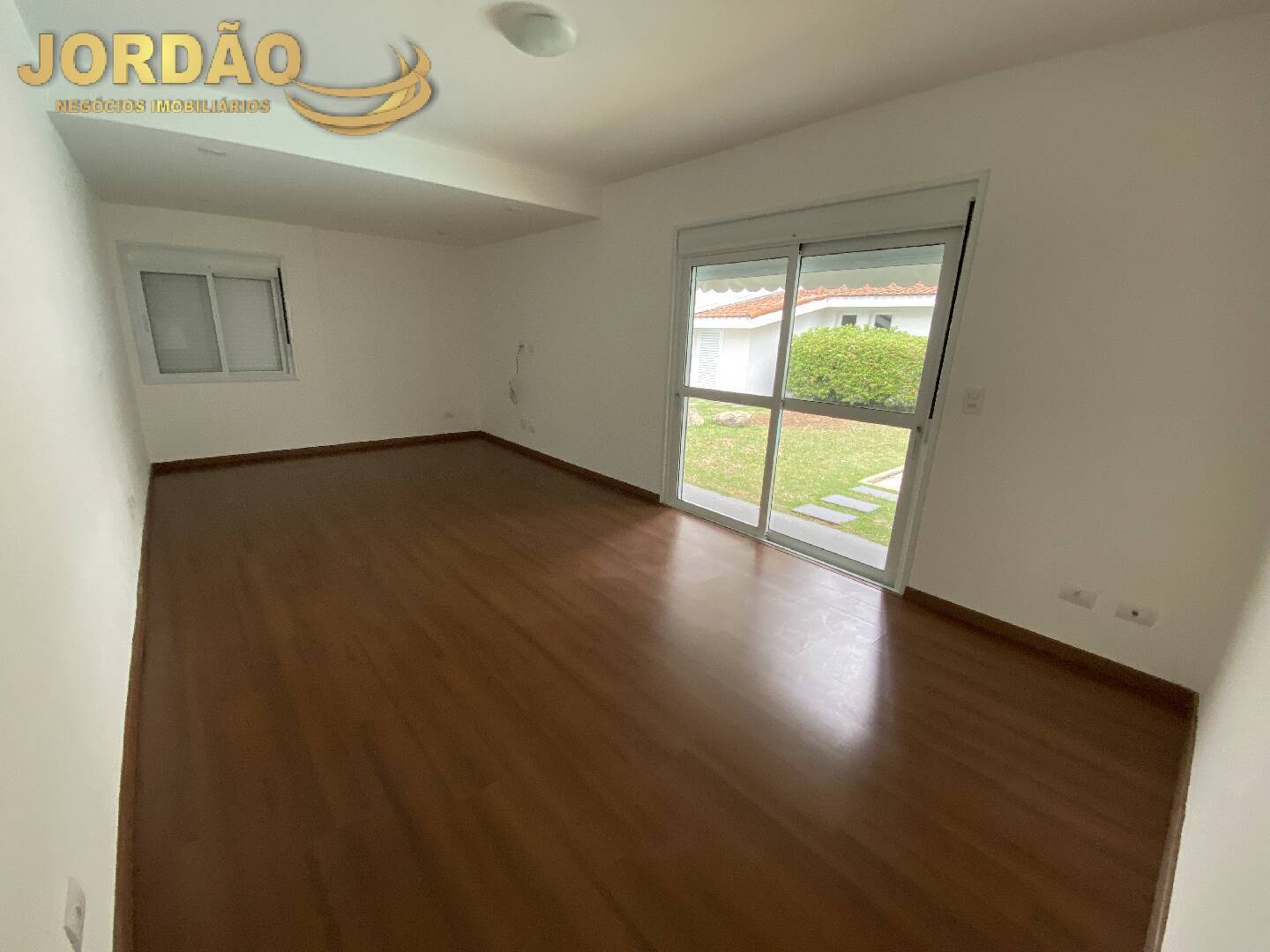 Casa de Condomínio para alugar com 4 quartos, 335m² - Foto 7