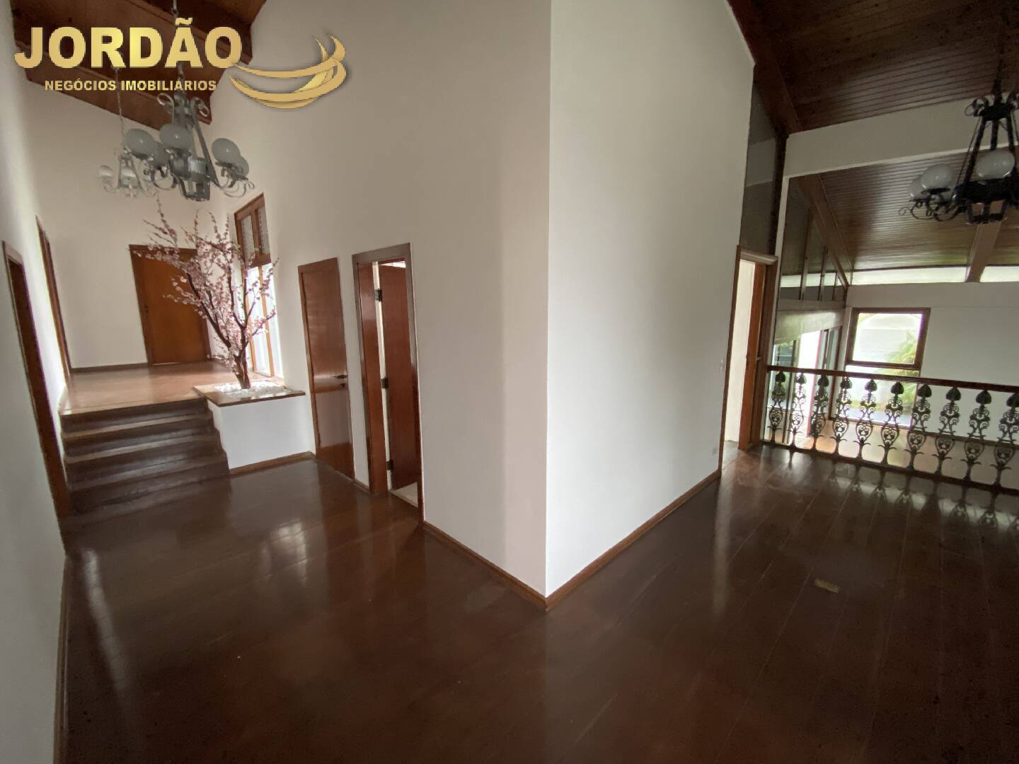 Casa de Condomínio para alugar com 4 quartos, 335m² - Foto 9