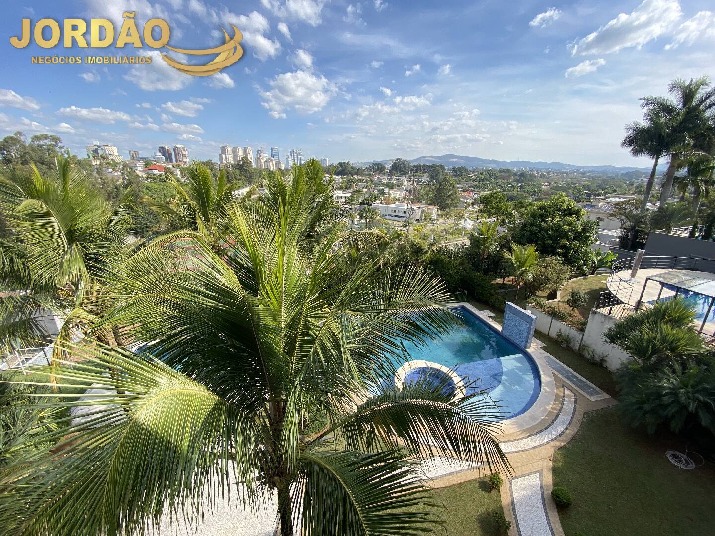 Casa de Condomínio à venda com 8 quartos, 2215m² - Foto 45