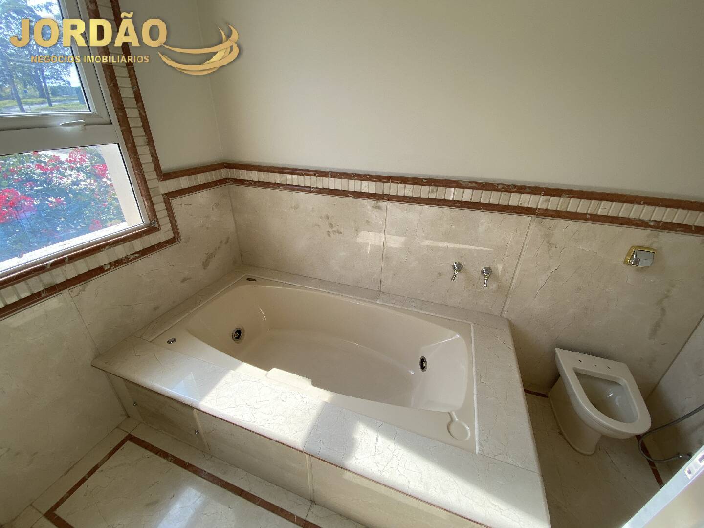 Casa de Condomínio à venda com 8 quartos, 2215m² - Foto 64