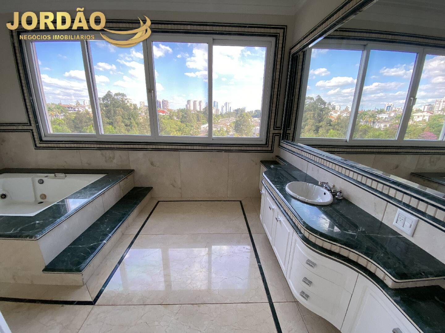 Casa de Condomínio à venda com 8 quartos, 2215m² - Foto 68