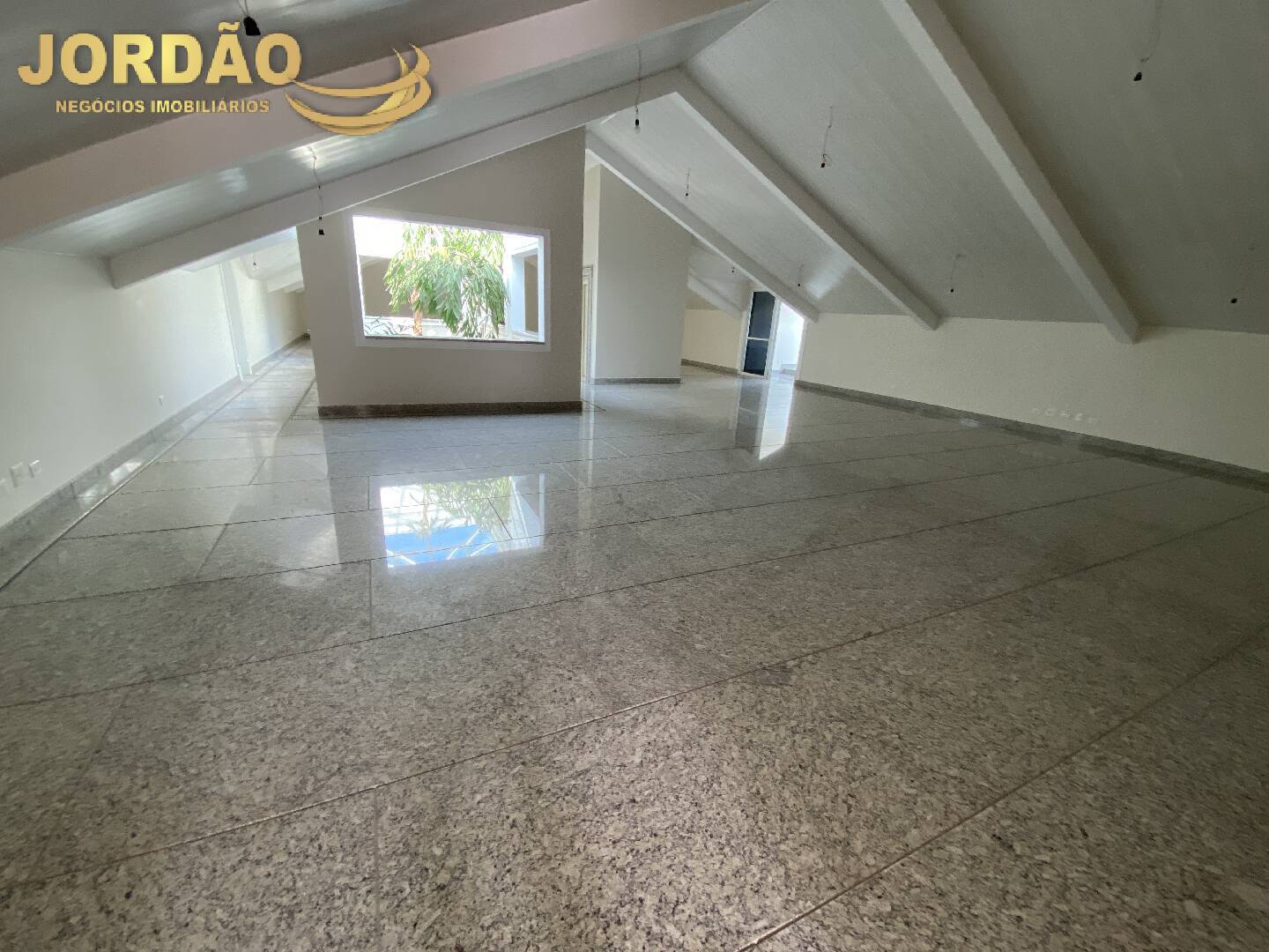 Casa de Condomínio à venda com 8 quartos, 2215m² - Foto 81