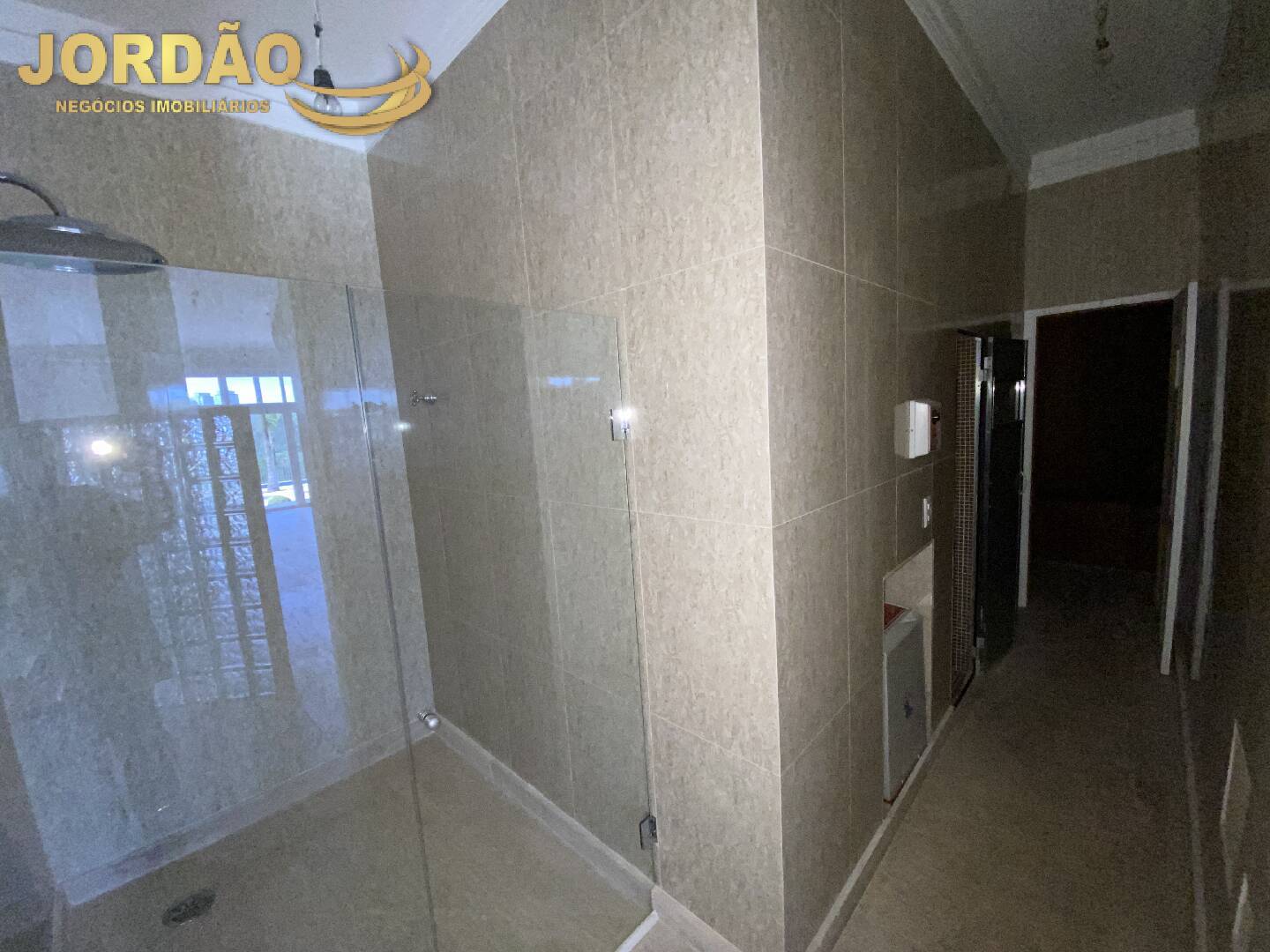 Casa de Condomínio à venda com 8 quartos, 2215m² - Foto 98