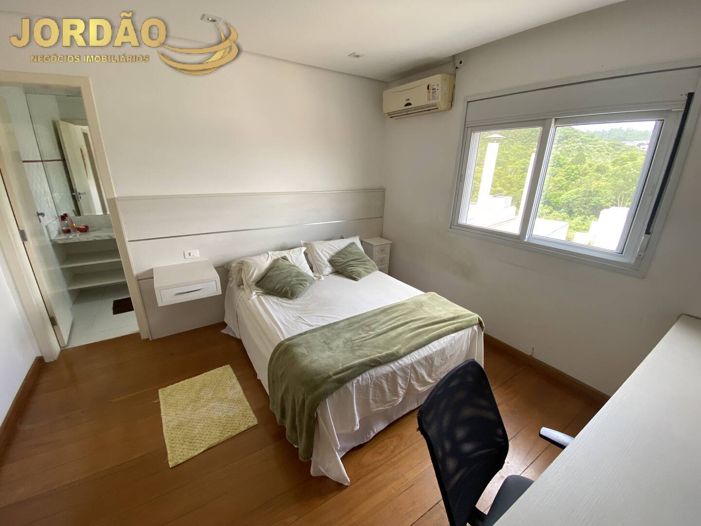 Casa de Condomínio à venda com 4 quartos, 330m² - Foto 15