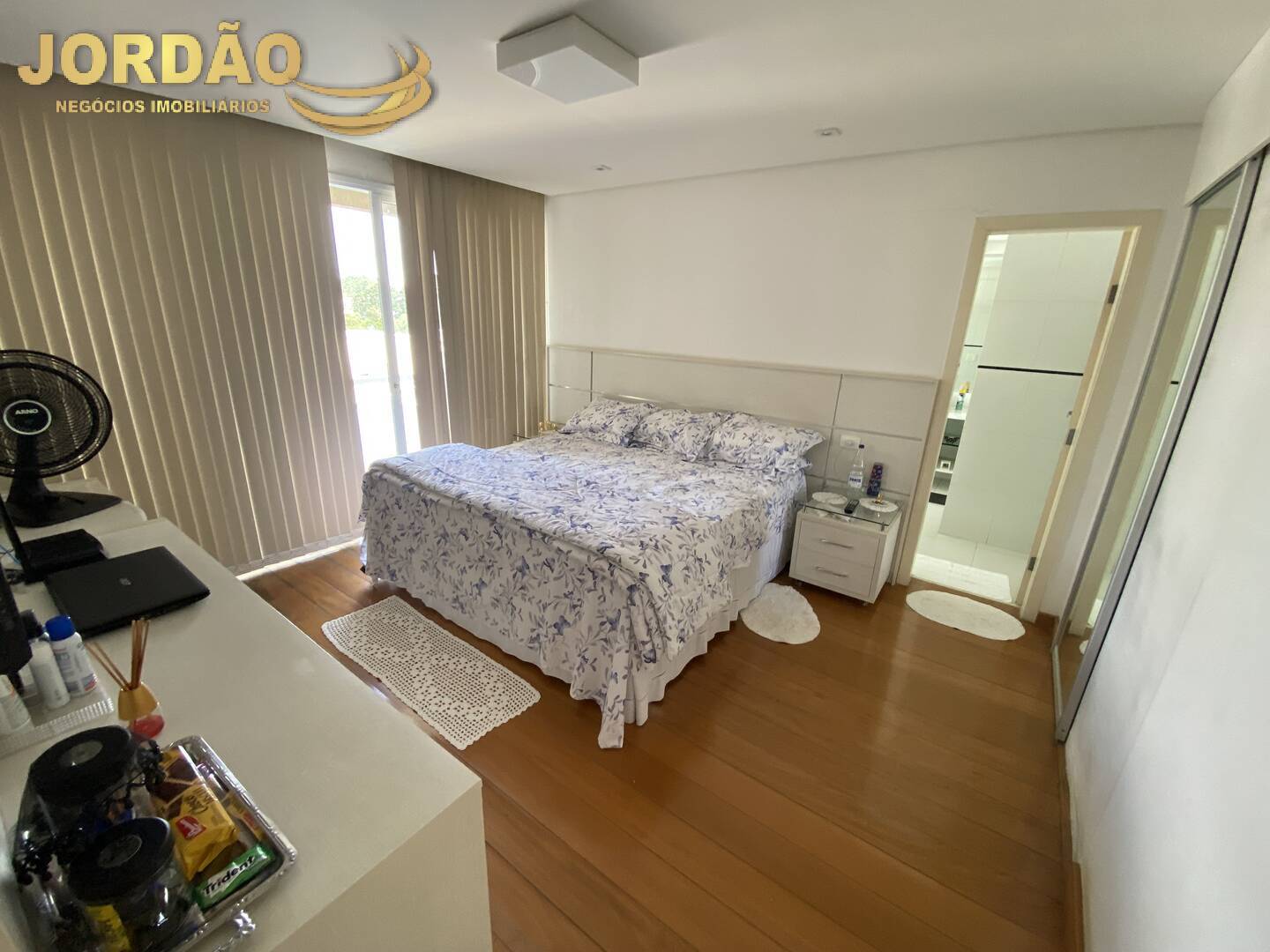 Casa de Condomínio à venda com 4 quartos, 330m² - Foto 17