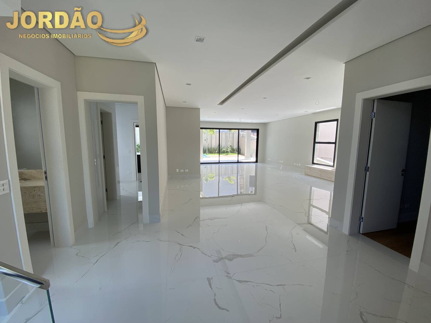 Casa de Condomínio à venda com 4 quartos, 438m² - Foto 8