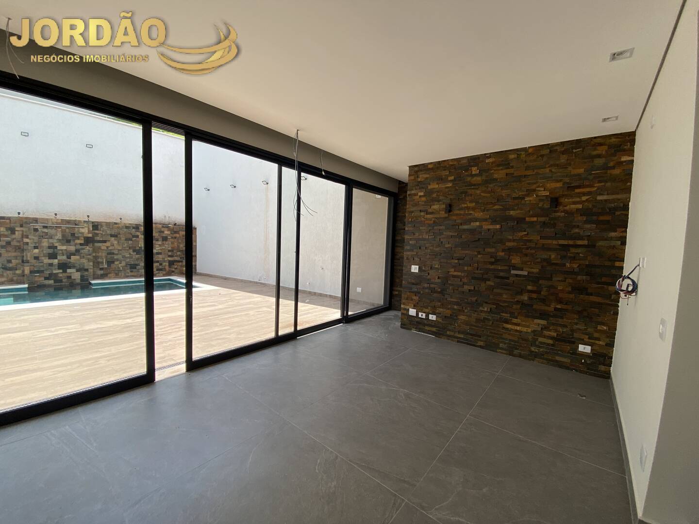 Casa de Condomínio à venda com 4 quartos, 440m² - Foto 5