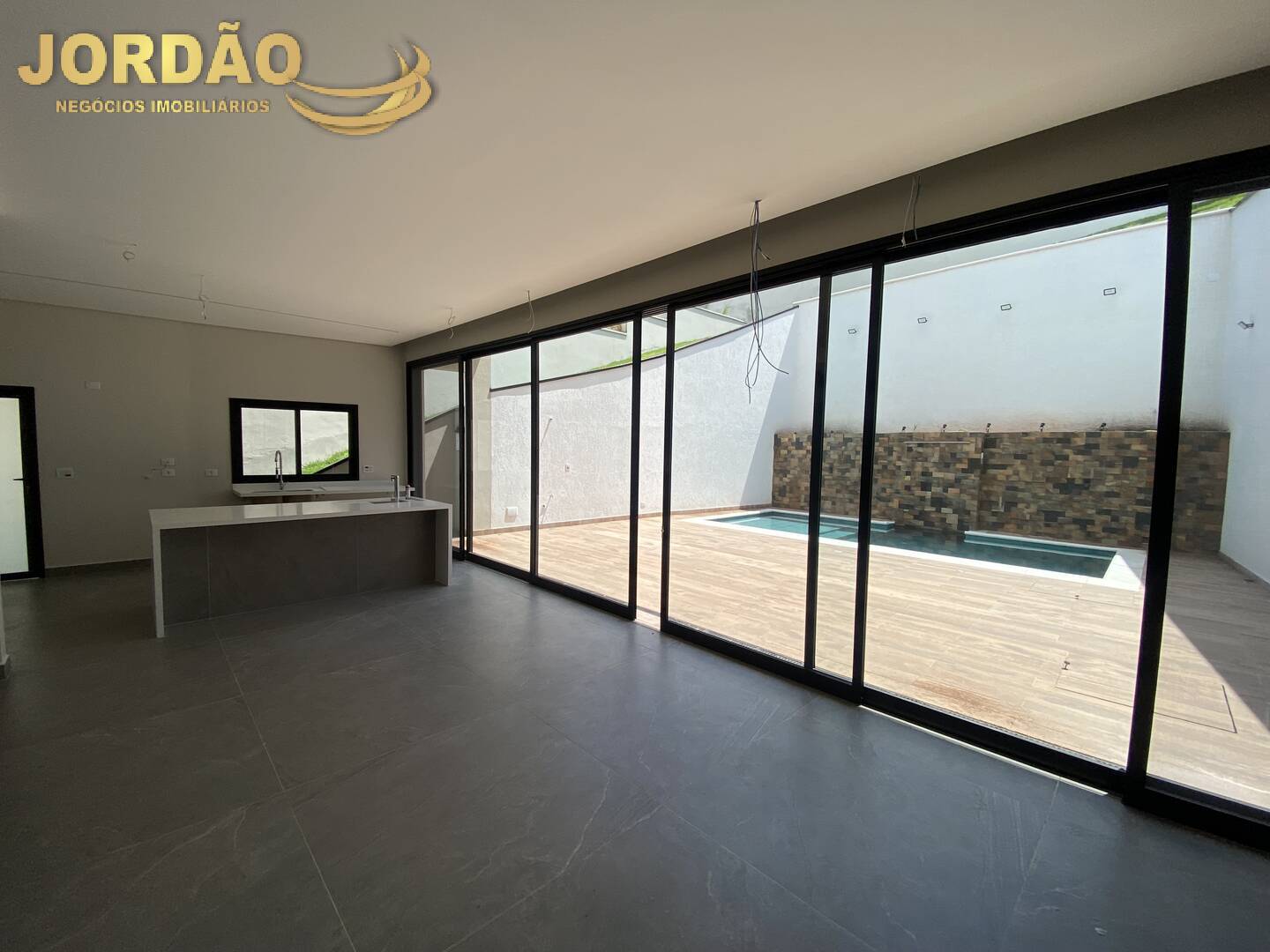 Casa de Condomínio à venda com 4 quartos, 440m² - Foto 6