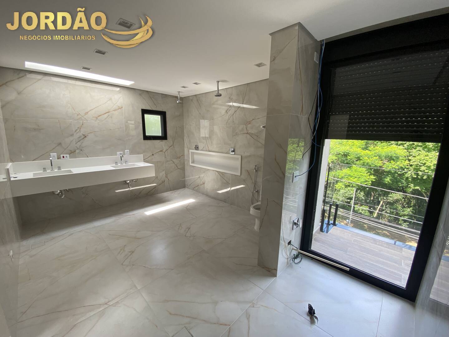 Casa de Condomínio à venda com 4 quartos, 440m² - Foto 23